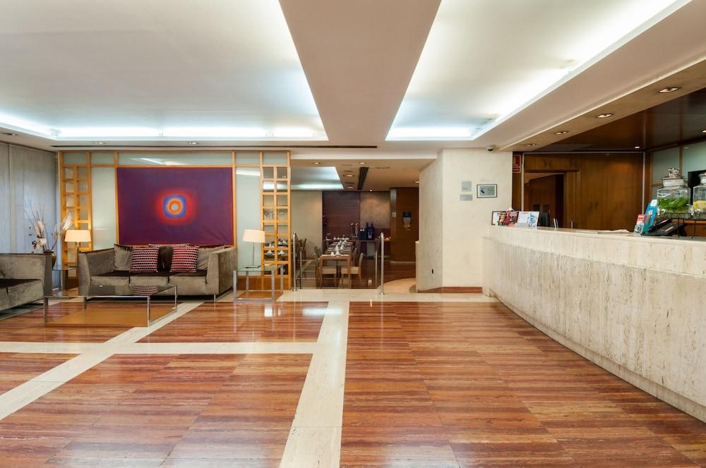 โรงแรมเอกเช มิเตร บาร์เซโลนา ภายนอก รูปภาพ